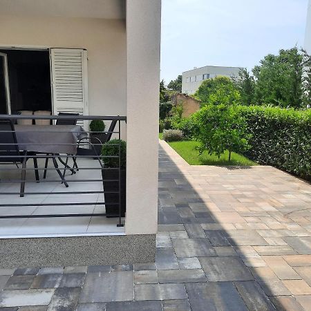 Holiday Home Bajlo Apartment With Three Bedrooms Zadar Exterior foto