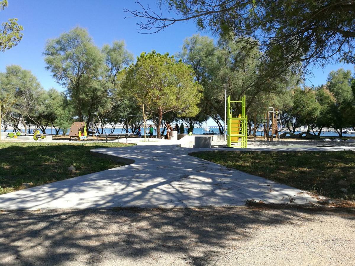 Holiday Home Bajlo Apartment With Three Bedrooms Zadar Exterior foto